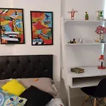 Studio Em Copacabana 300 M Da Praia
