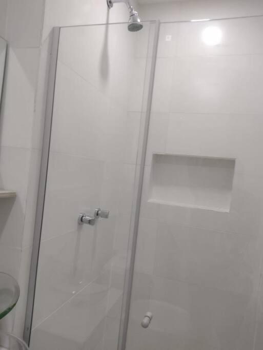 Appartement Em Copacabana 300 M Da
